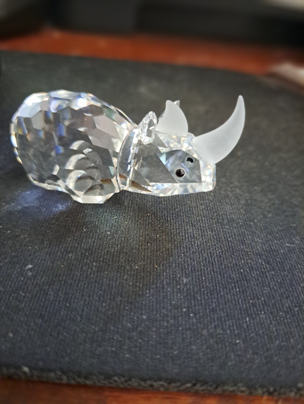 Swarovski Crystal 3" Vintage 1998 Baby Rhino #7622 **end Of Tail Missing